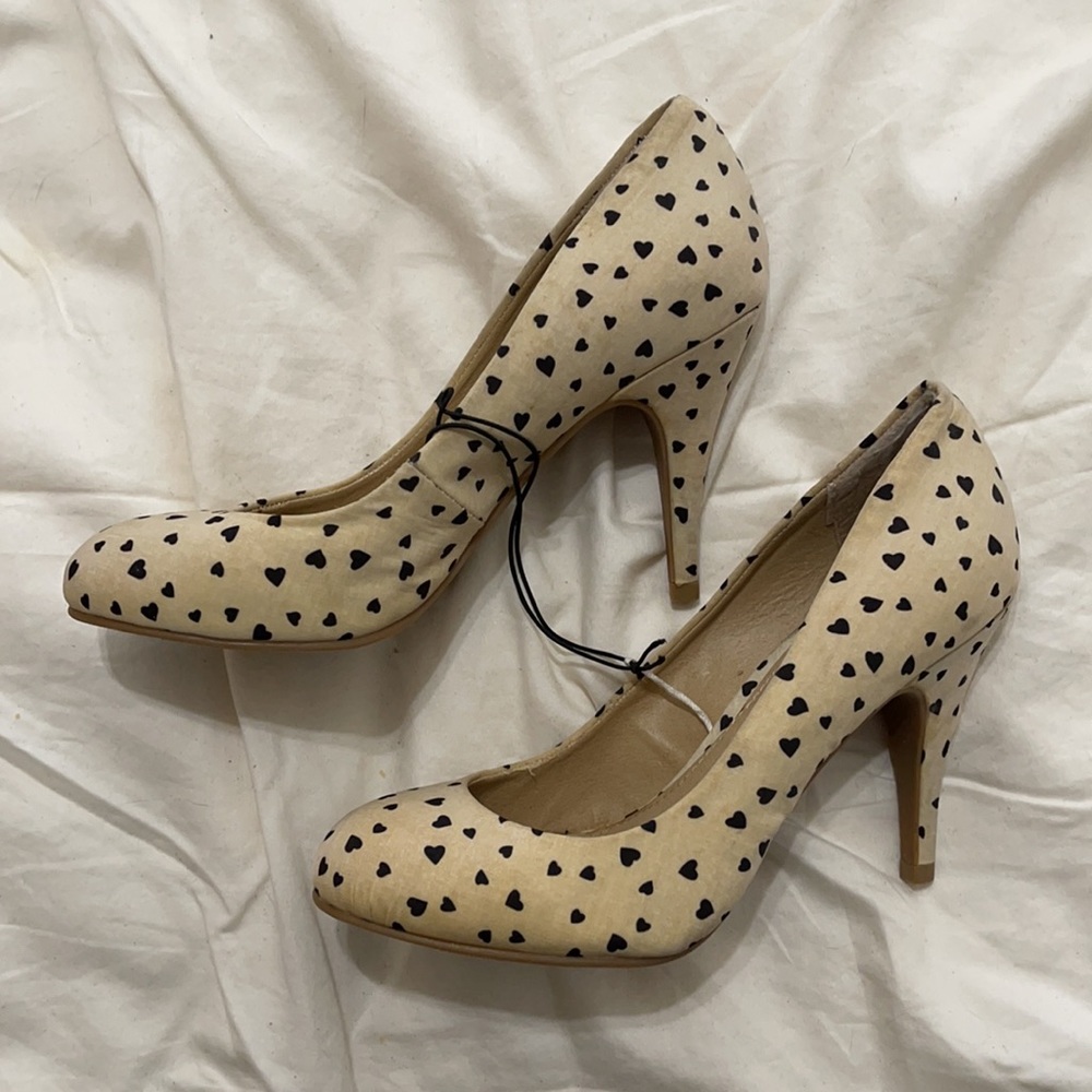 Forever 21 Cream and Black Heart Heels